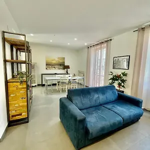  Apartament Privatehouseinrome Włochy
