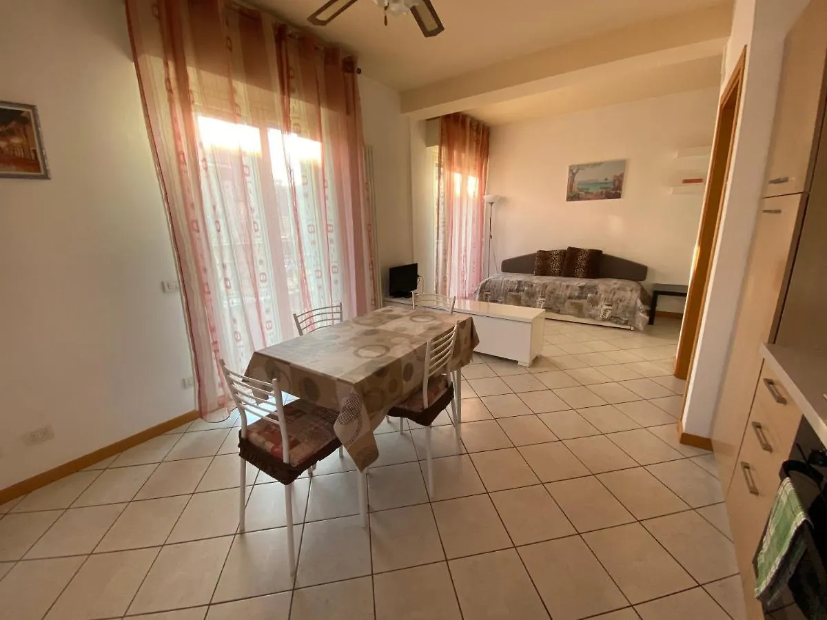 Appartamenti Jamaica Sirmione 0*,  Italien